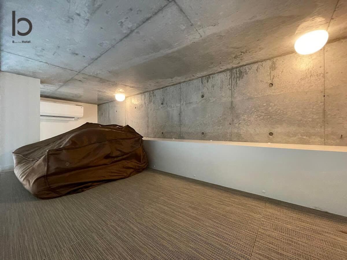 הירושימה Bhotel Nekoyard - Stylish Loft Studio Steps From Peace Park מראה חיצוני תמונה